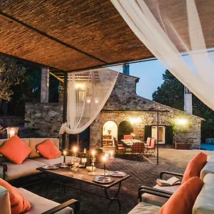  Ferienhaus Borgo Degli Ulivi Italien