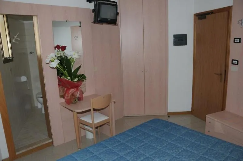 Hotel Residence Mara Лидо-ди-Езоло 3*,  Италия