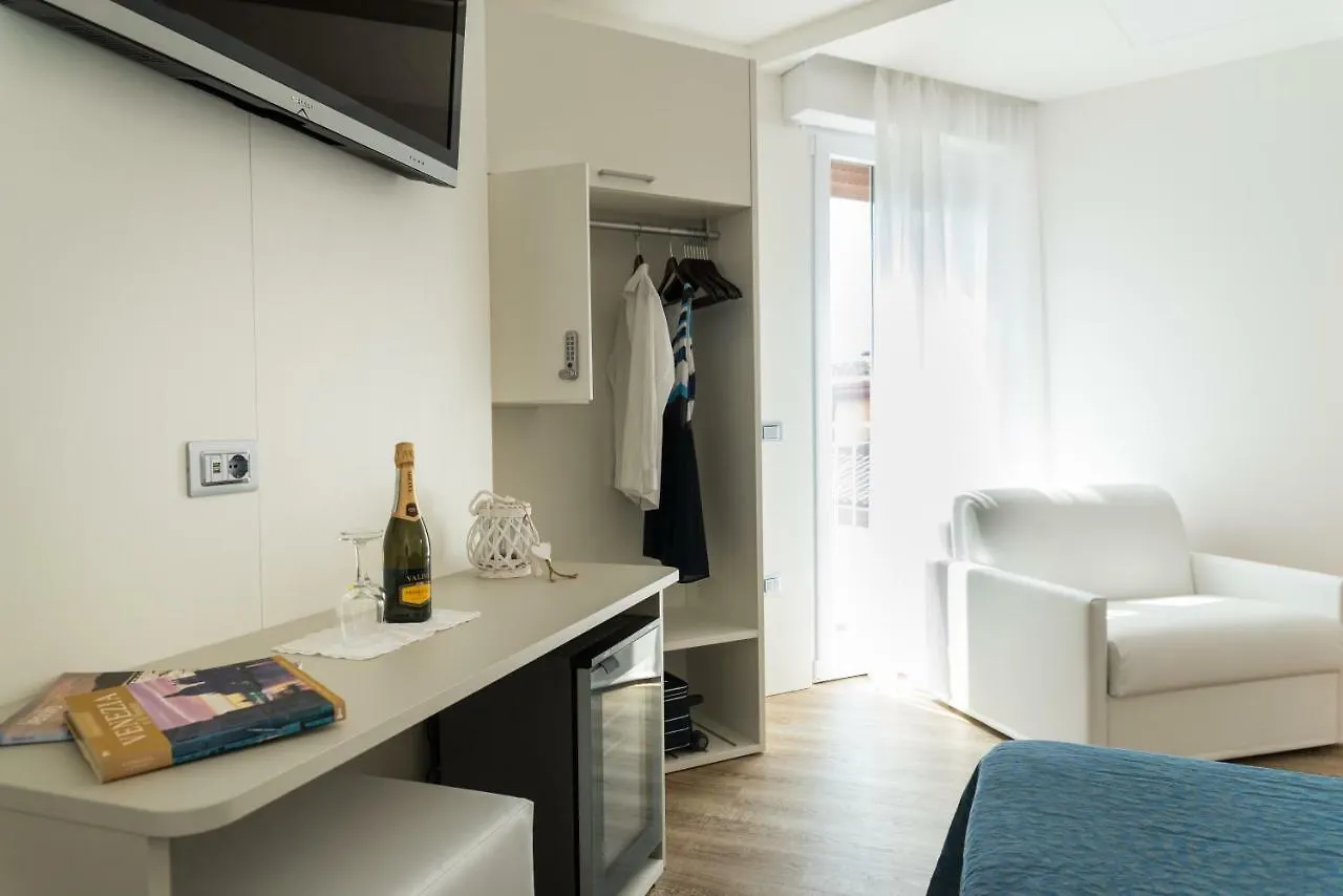 Hotel Residence Mara Τζεσόλο Λίντο